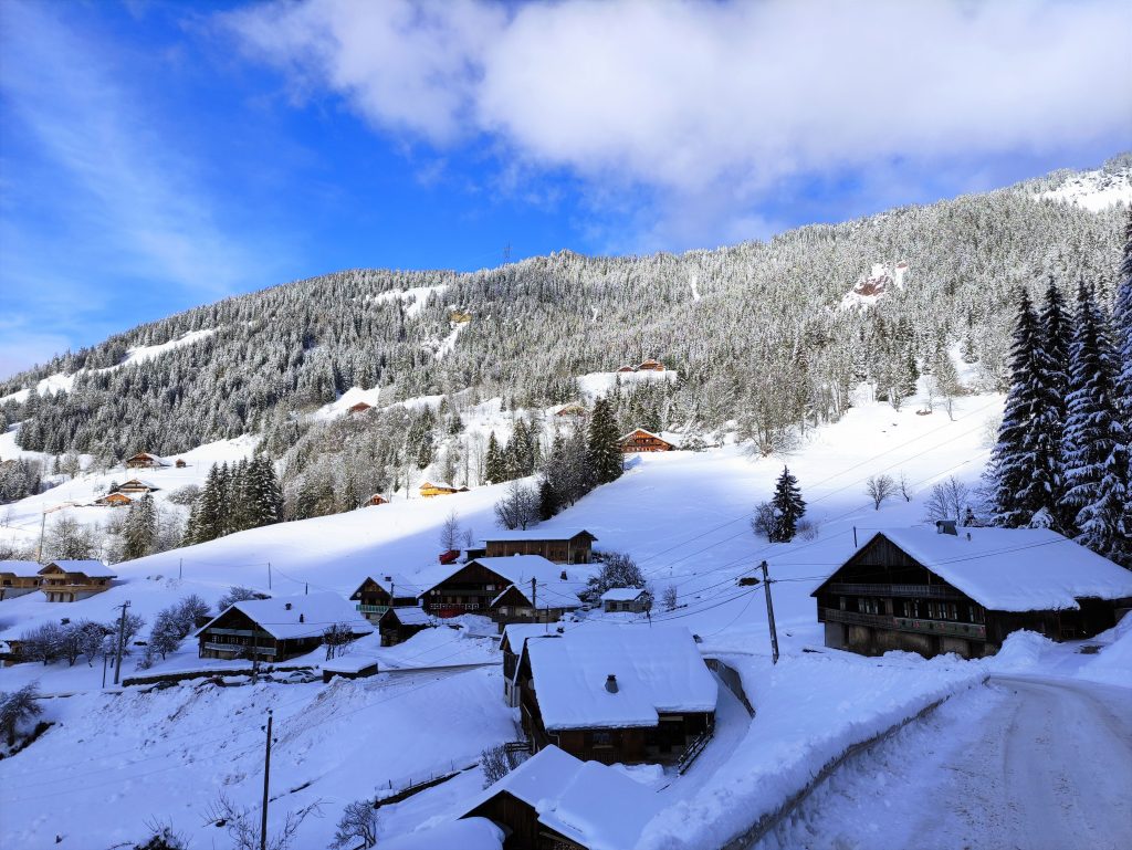 neige hiver Abondance hameau Sur la Ravine