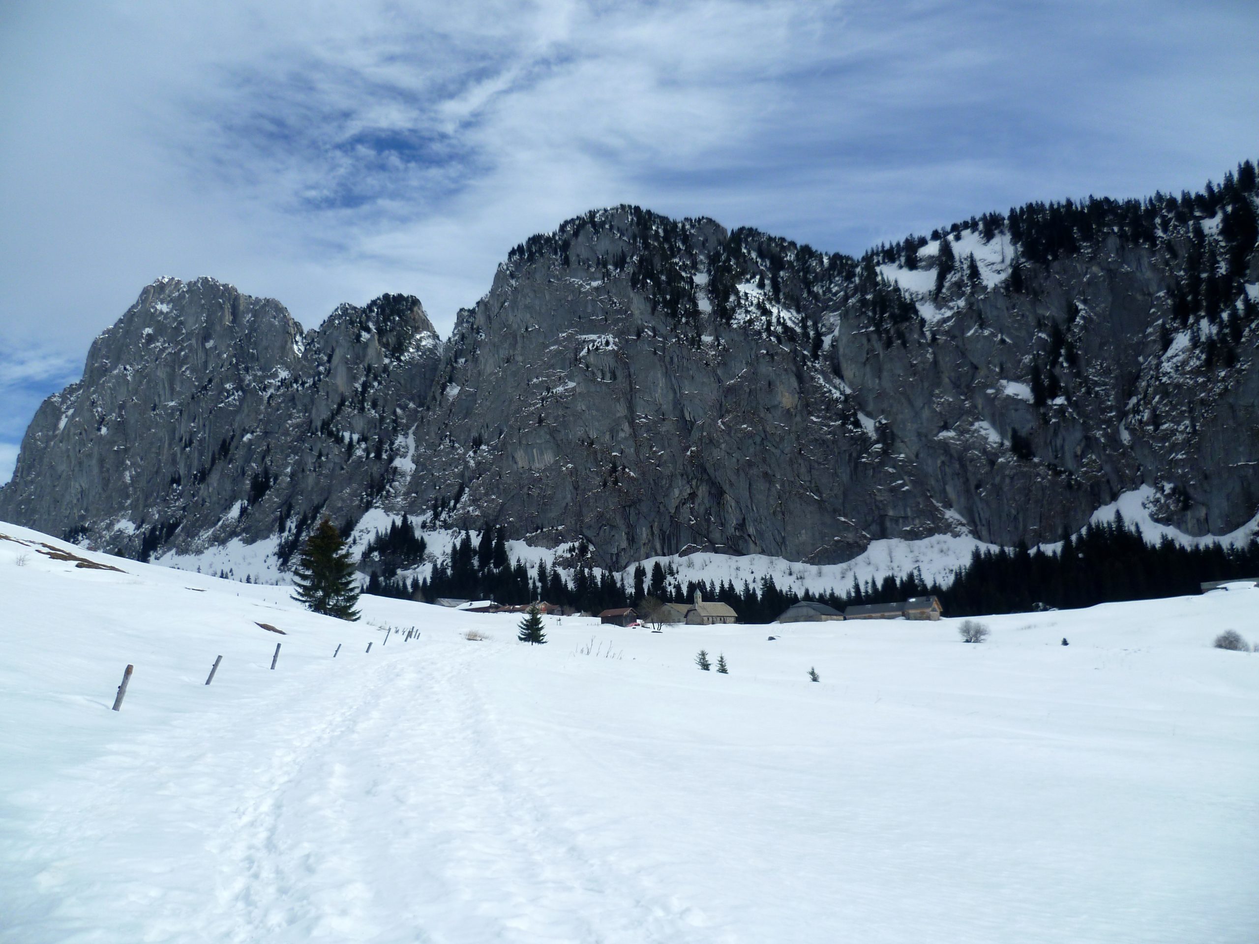 Randonnée Raquettes : Les chalets d’Ubine en hiver