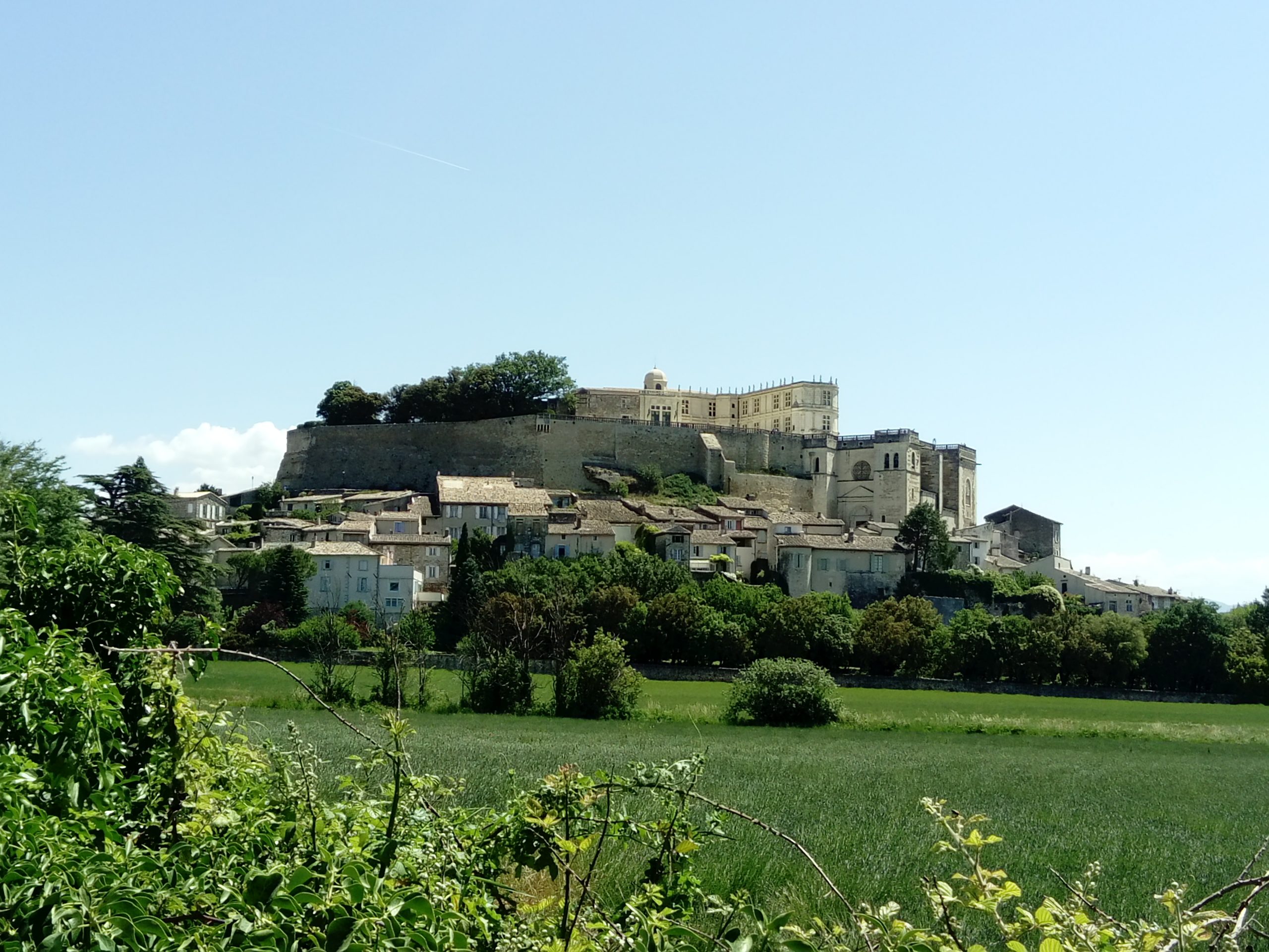 Week-end prolongé en Drôme Provençale #2 : visiter Grignan et tour de VTT