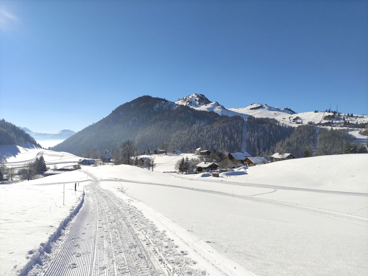 Randonnée raquettes : tour du Mourian